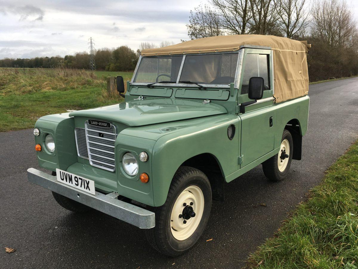 Ford Bronco 2nd choice paint option Chateau-Impney-entry-2016-10