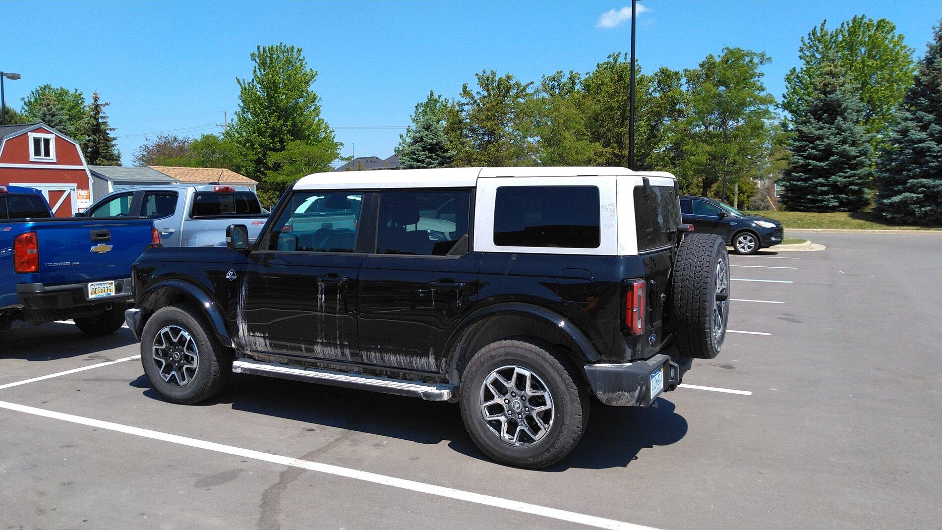Ford Bronco White (Unfinished MOD) Top Spotted KIMG0298.JPG