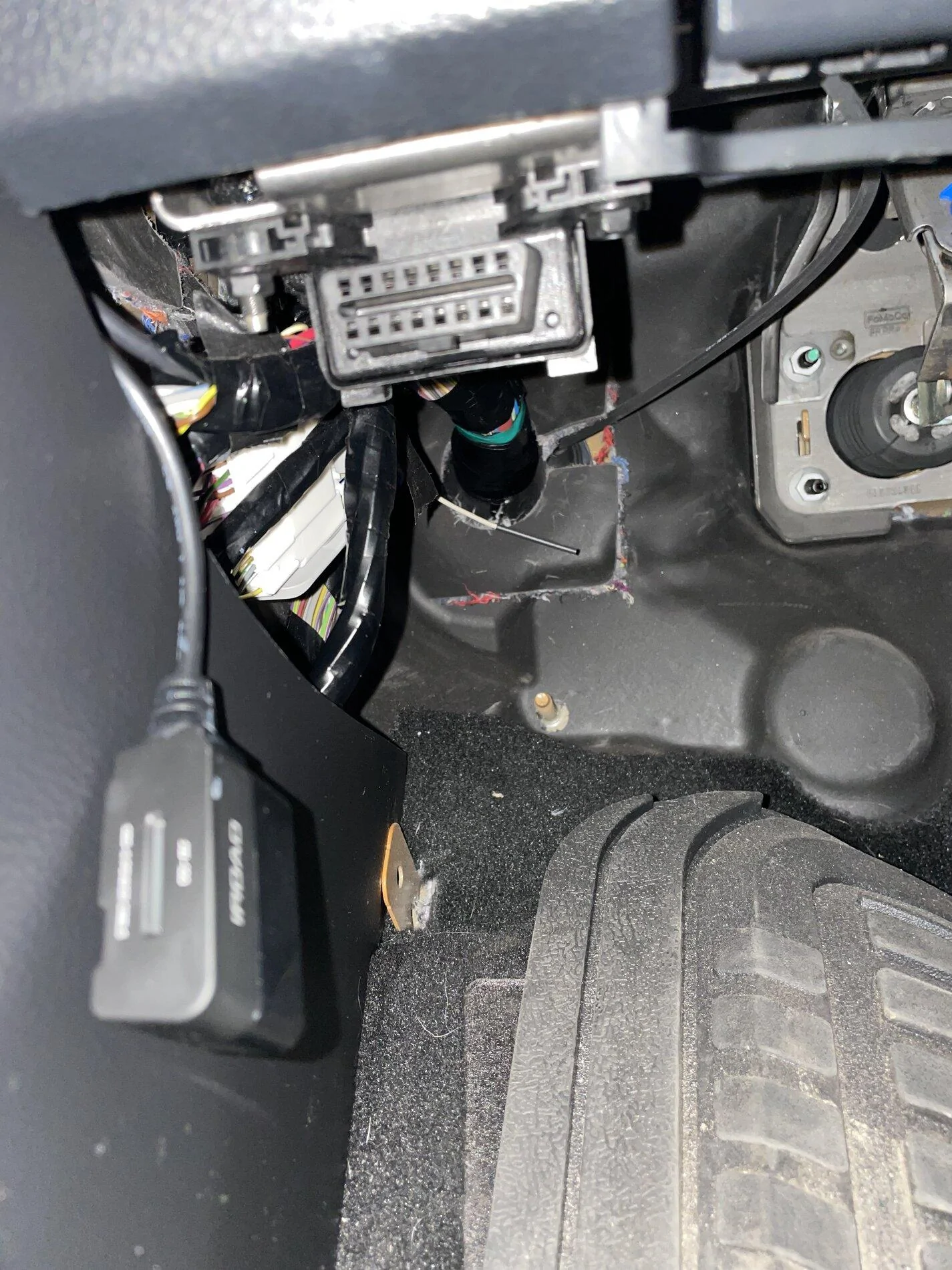 Ford Bronco 12V Locations for Dash Cameras IMG_4219
