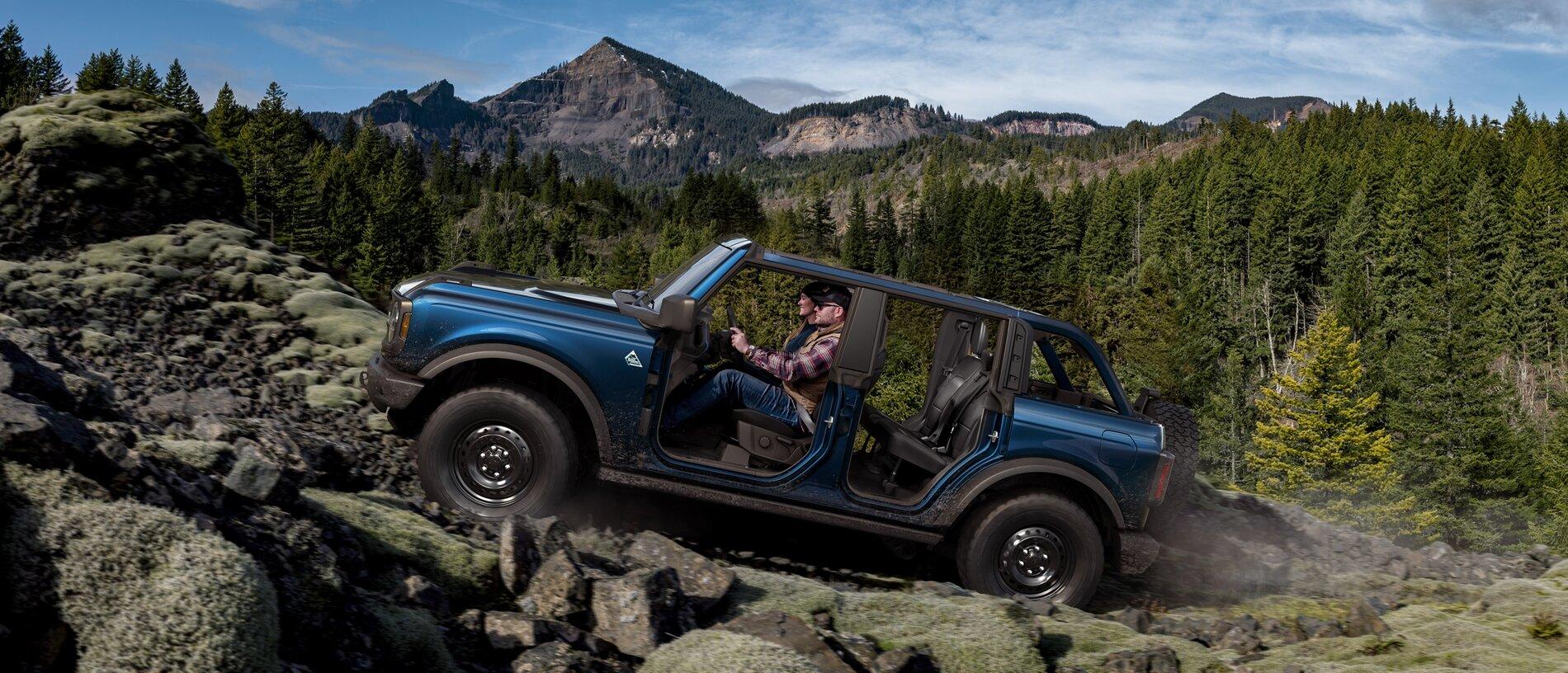 Ford Bronco Black Diamond Bronco Thread u725_fna_shot_095_49885_ext_profile_blue_lake_v012