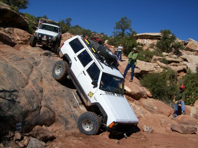 Ford Bronco Video: 3 Broncos at Different Heights and Roof Rack on 2 Door [Updated WIth More Photos Including Cactus Gray] felix-808-albums-xj-picture60023-100-1691