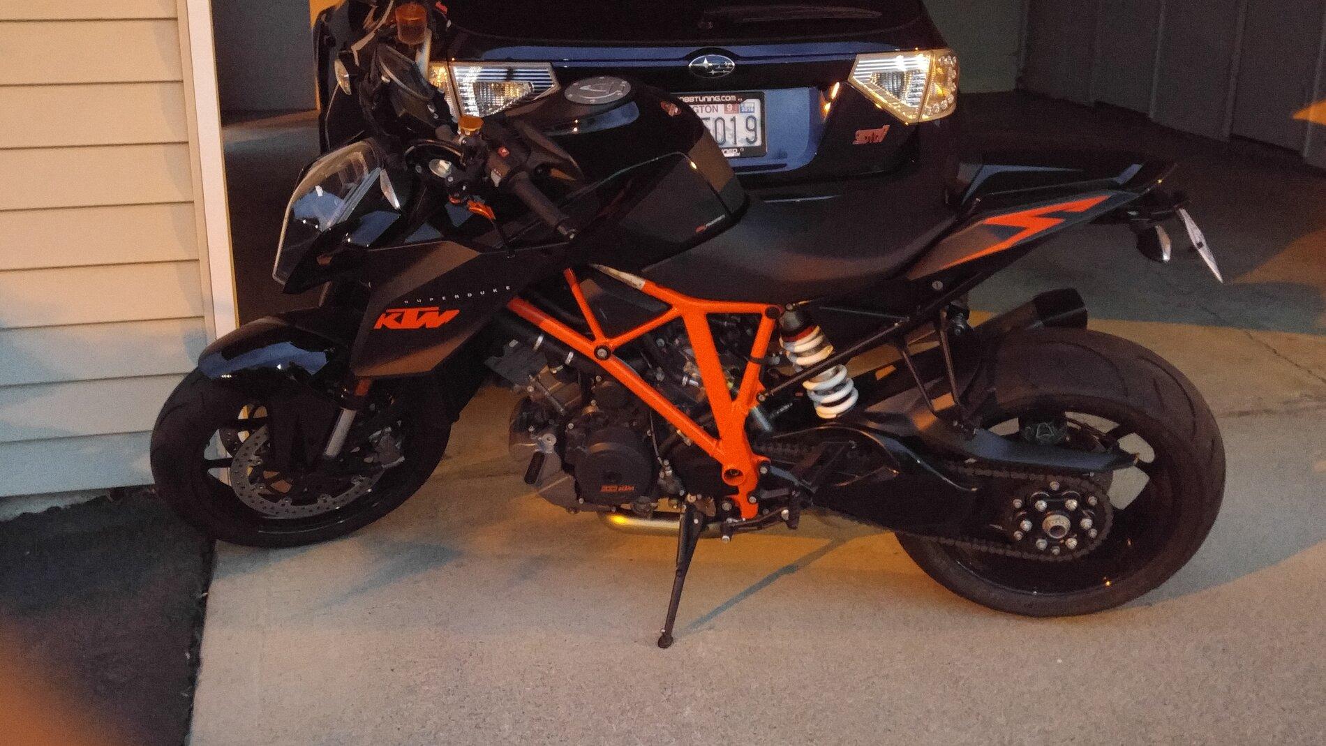 Ford Bronco Motorcycle thread bikepic