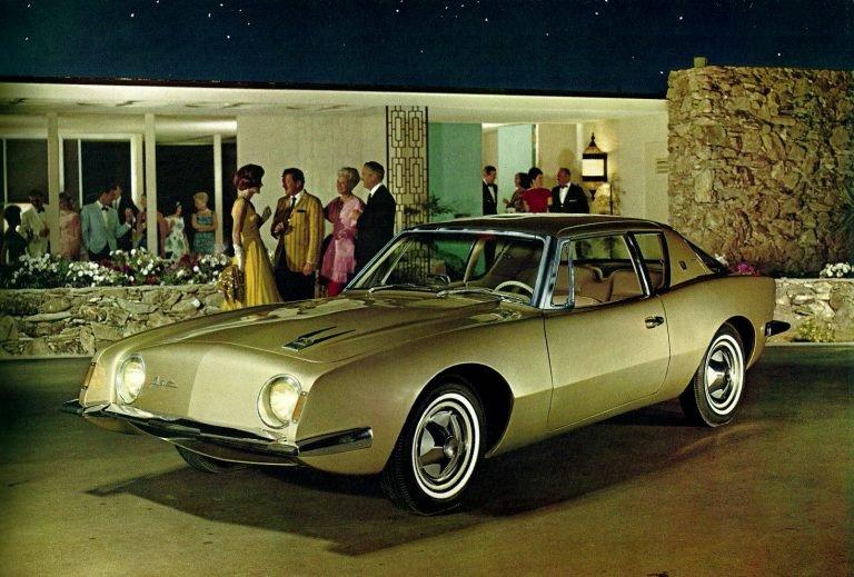 Ford Bronco When manufacturing cannot meet reservations Studebaker-Avanti-2-768x519[1]