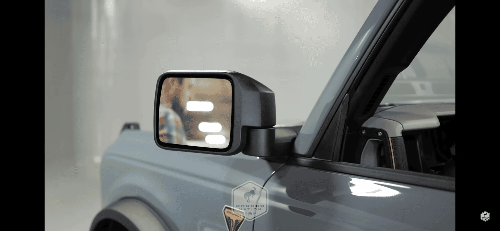 Ford Bronco Folded mirror mystery 14CED8CA-9CAC-45A2-BCE1-6A9E047782DD