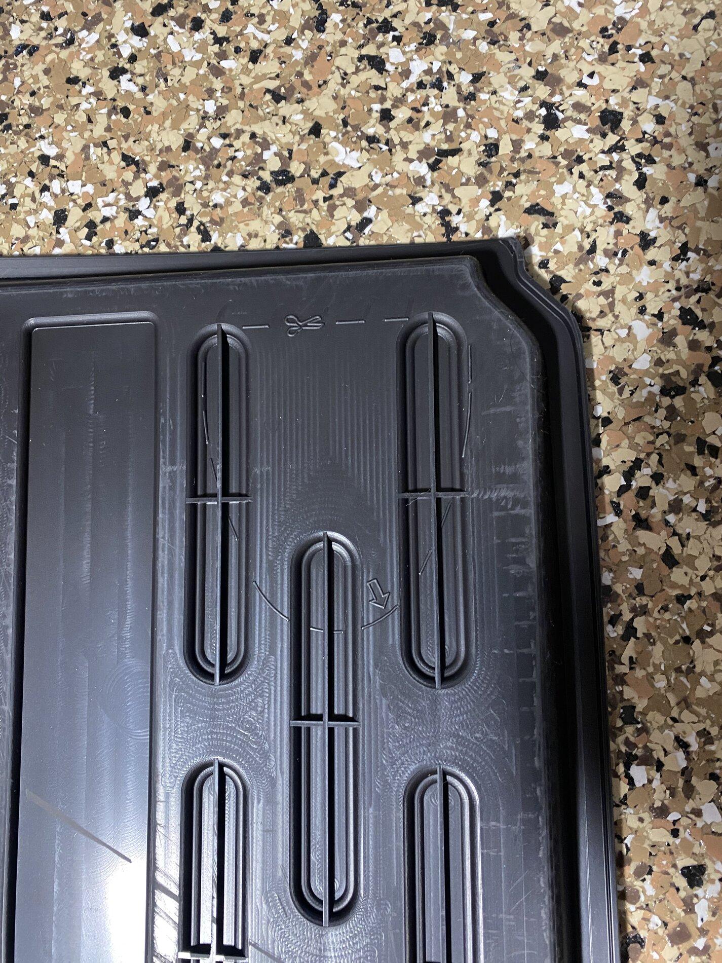 Ford Bronco Cargo Mat 1AF8E3B6-3CF2-491B-BA18-A9576A8E82C3