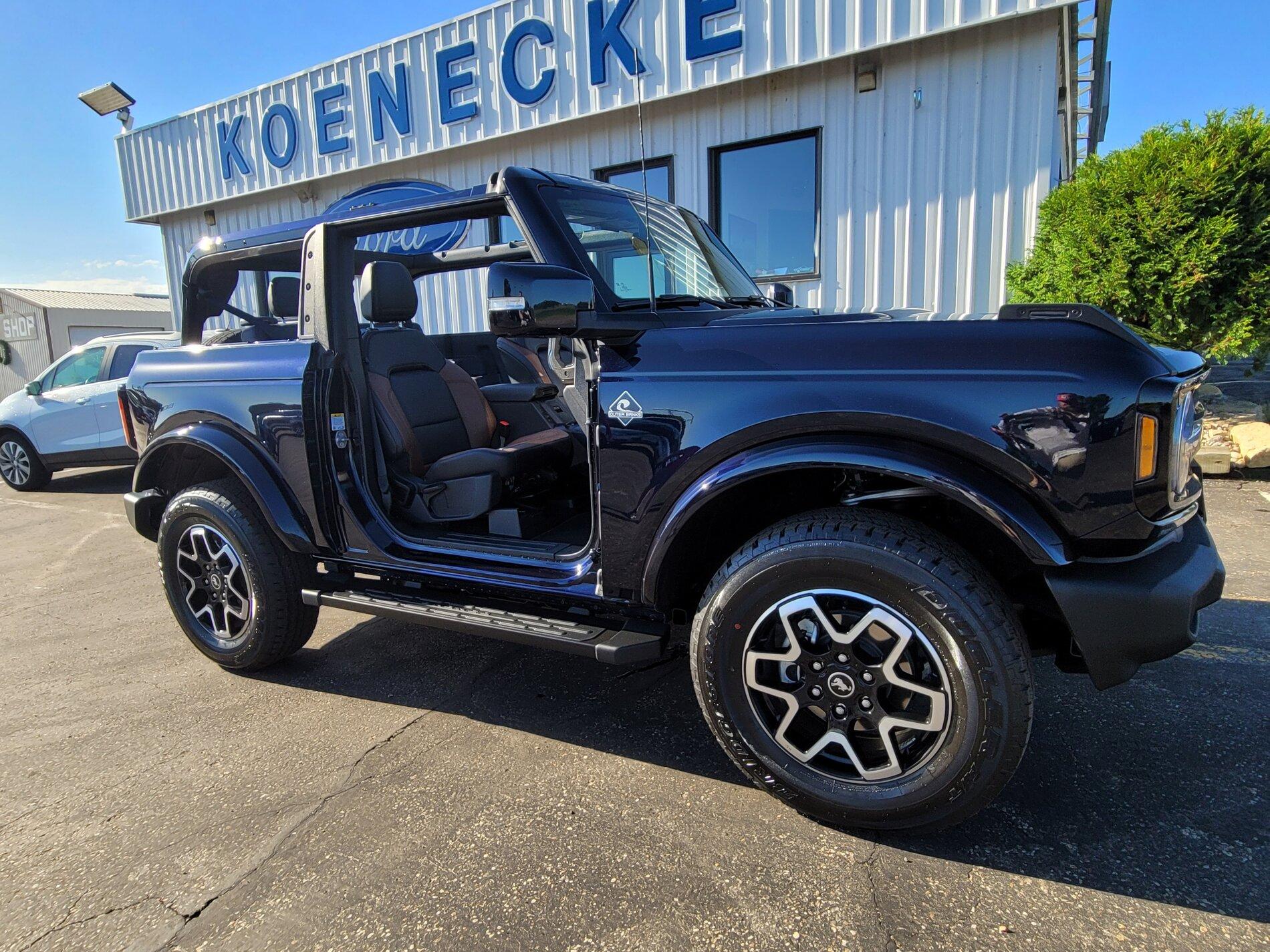 Ford Bronco ANTIMATTER BLUE Bronco Club antimatter blue abm 2021 Bronco 2 Door outer banks obx 2