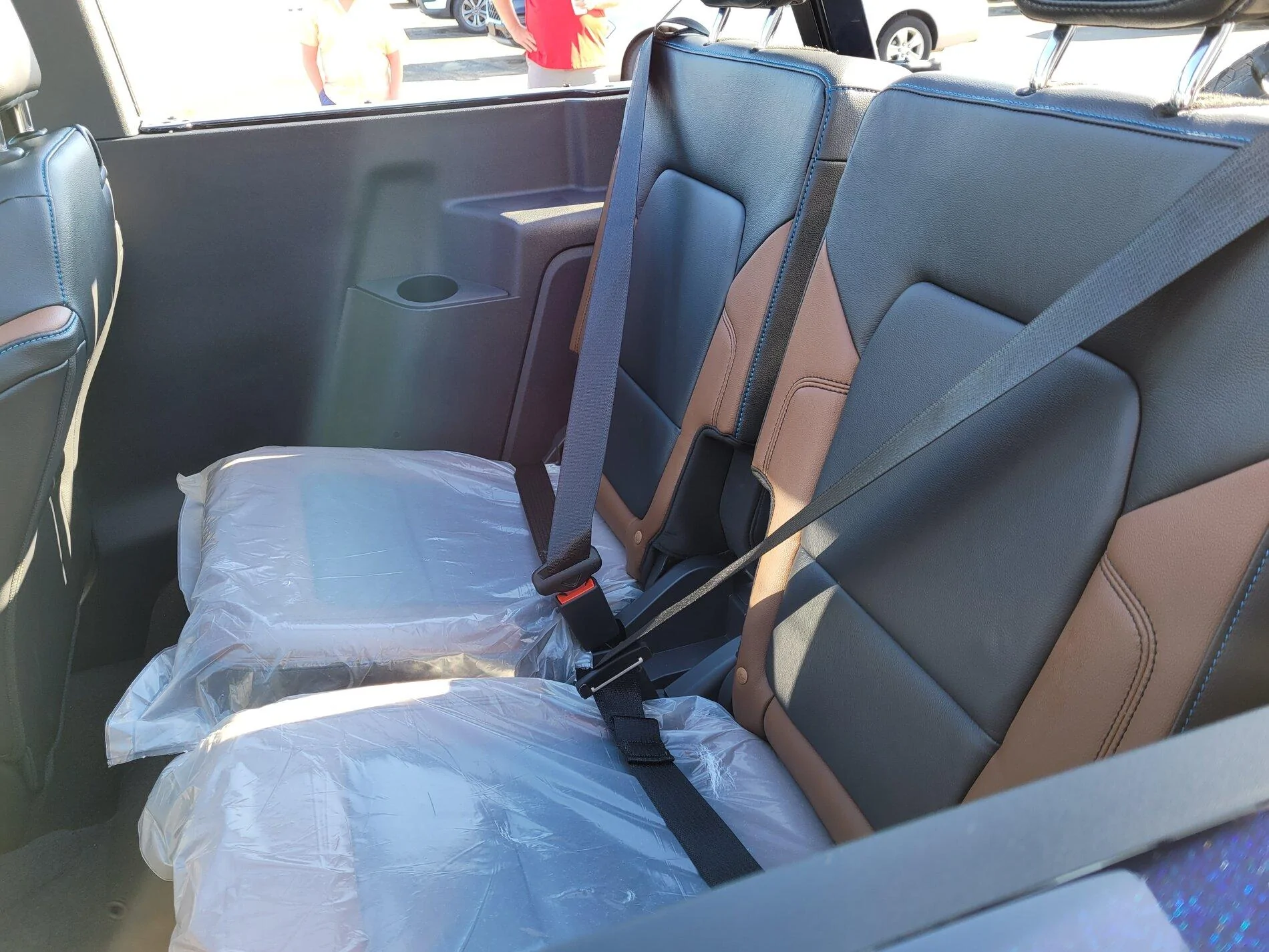 Ford Bronco ANTIMATTER BLUE Bronco Club antimatter blue abm 2021 Bronco 2 Door outer banks obx 12