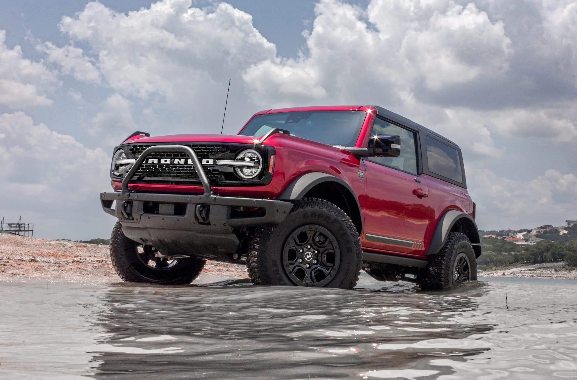 Ford Bronco RAPID RED Bronco Club Rapid Red Bronco First Edition 2-Door MIC Top 4
