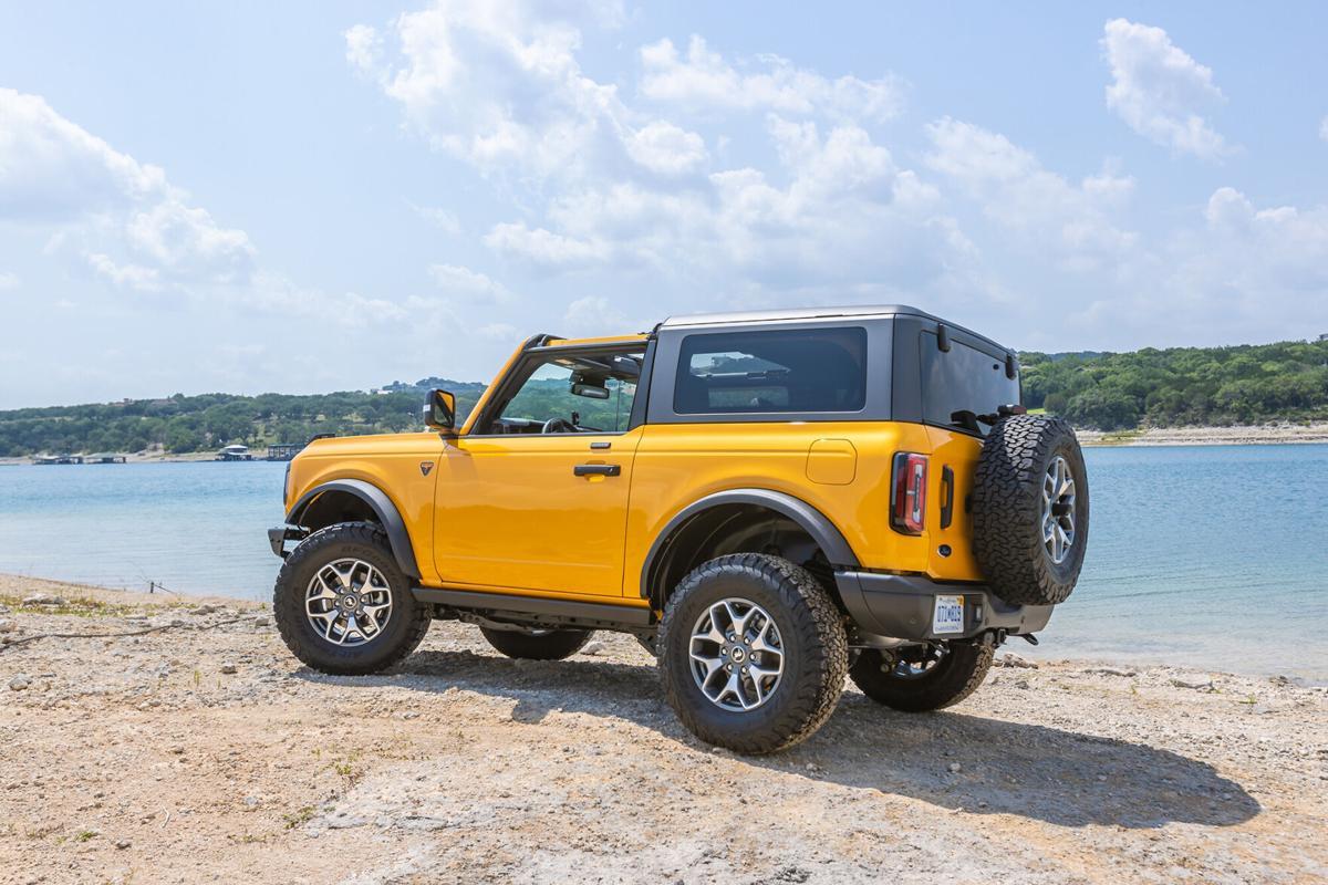 Ford Bronco CYBER ORANGE Bronco Club Cyber Orange Badlands Bronco 2-Door 