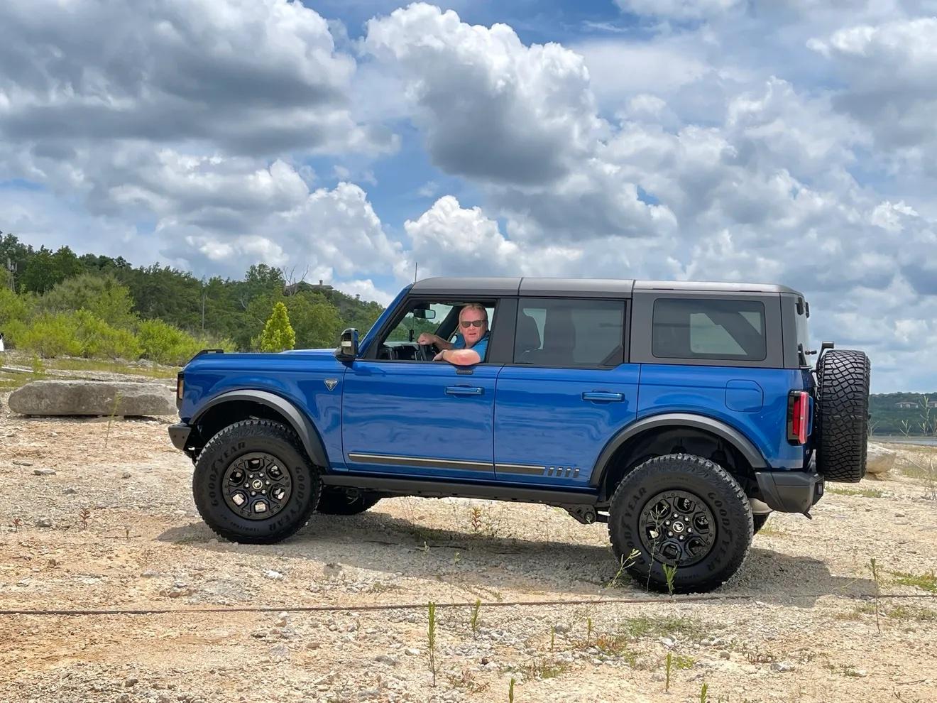 Ford Bronco LIGHTNING BLUE Bronco Club Lightning Blue First Edition Bronco 4-Door MIC Hard Top 1