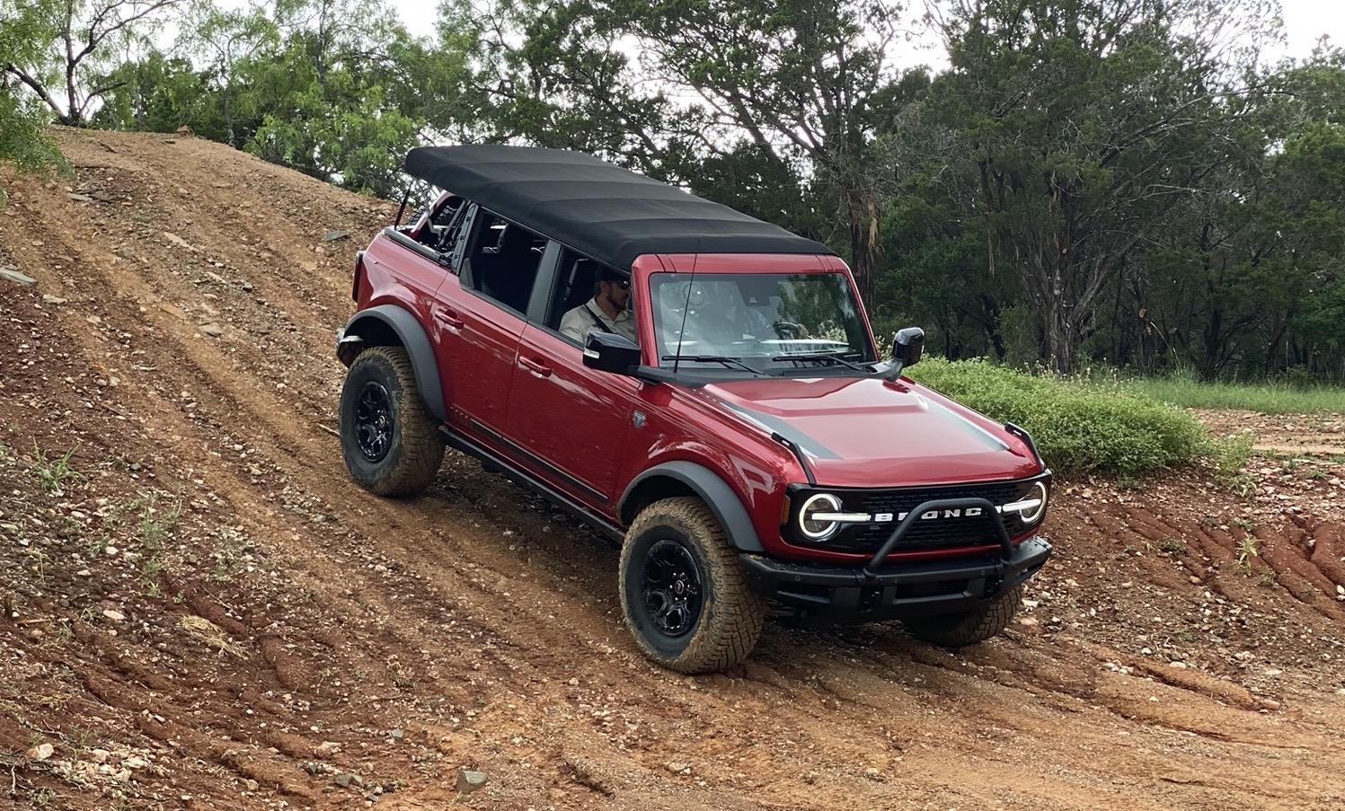 Ford Bronco RAPID RED Bronco Club Rapid Red First Edition Bronco 4-Door Soft Top 1