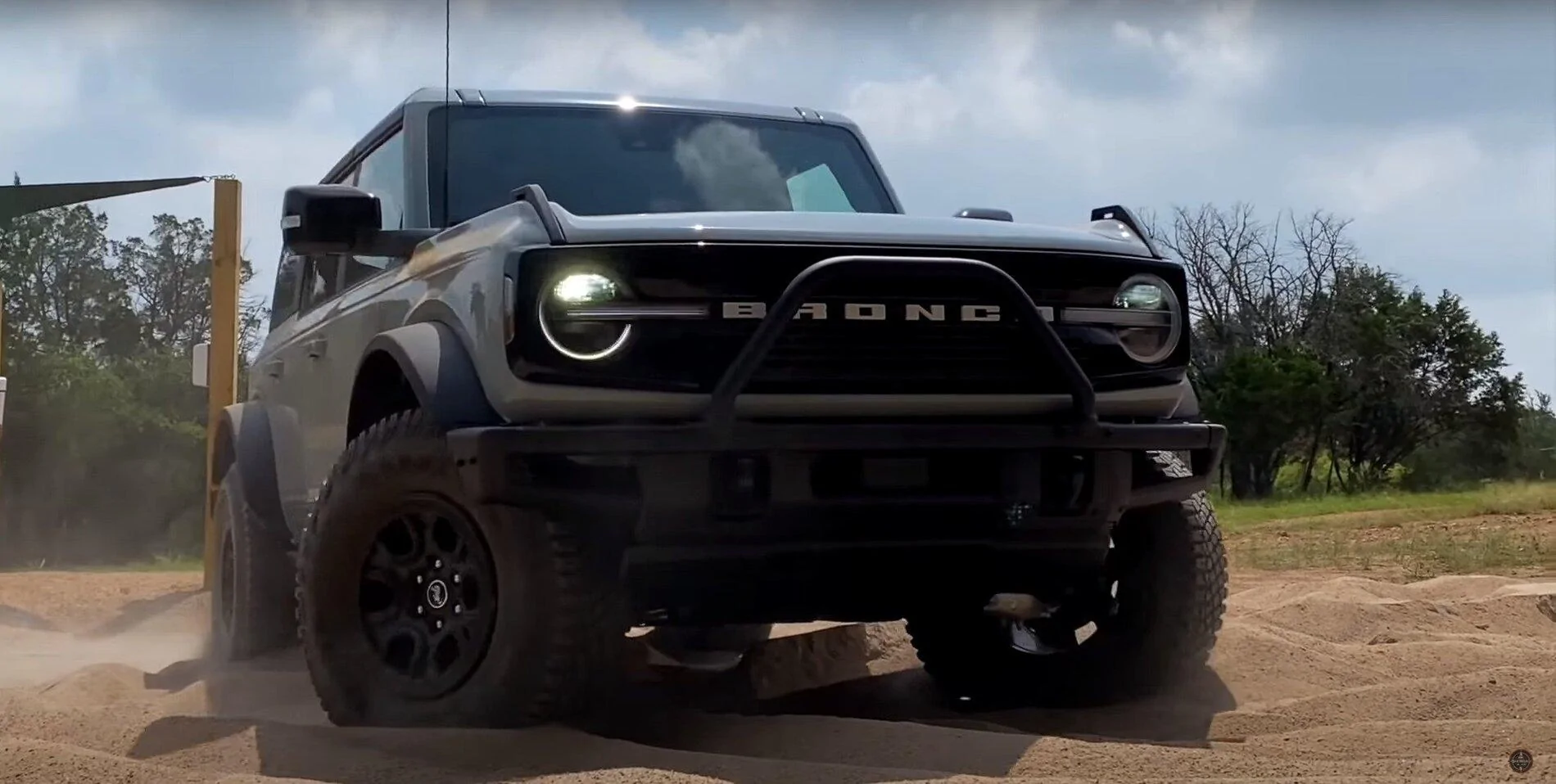 Cactus Gray First Edition Bronco 4-Door Hard Top 1.jpg