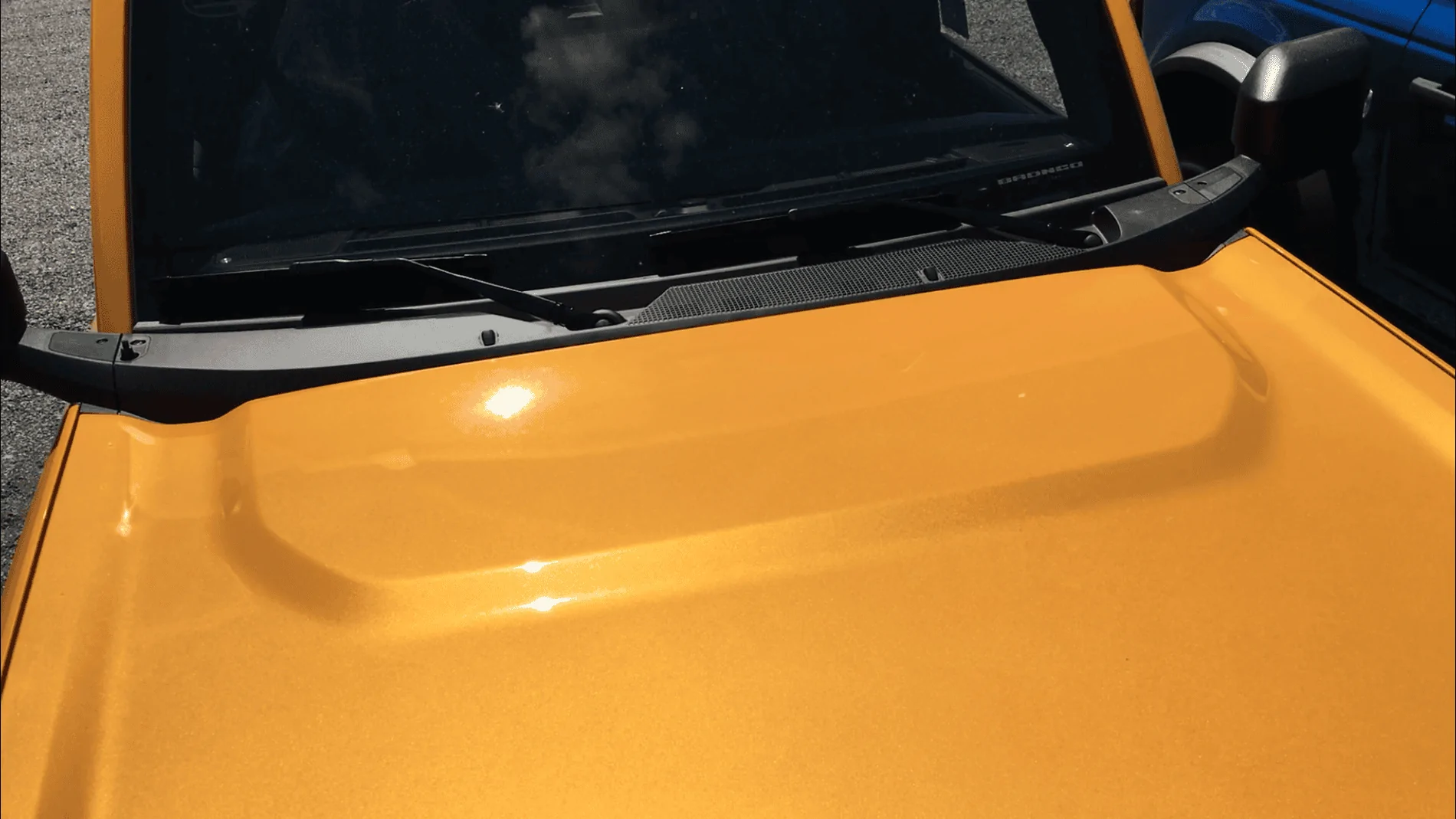 Ford Bronco CYBER ORANGE Bronco Club DEBCF9A8-2FD1-405F-A588-AA0D2CF3DD2C