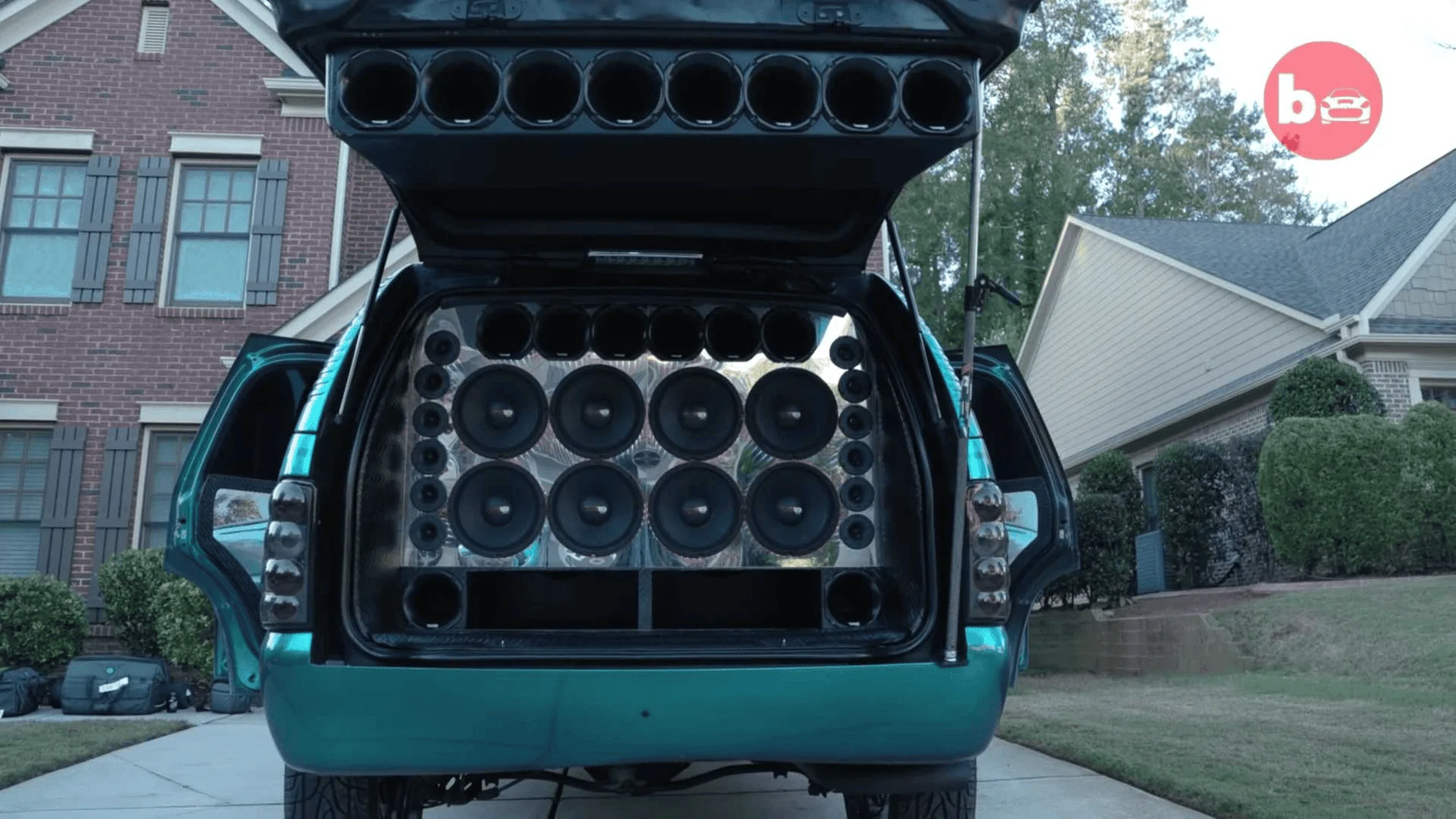 Ford Bronco Sound system bad? 1625091488110