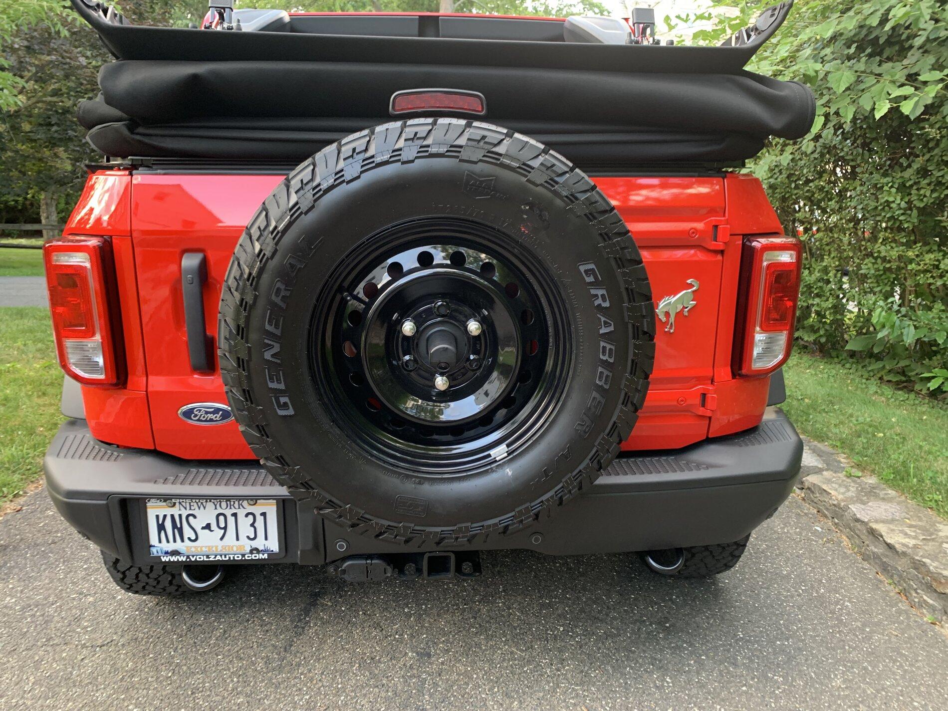 Ford Bronco RACE RED Bronco Club D4ABA797-070D-439C-82AB-D84573157518