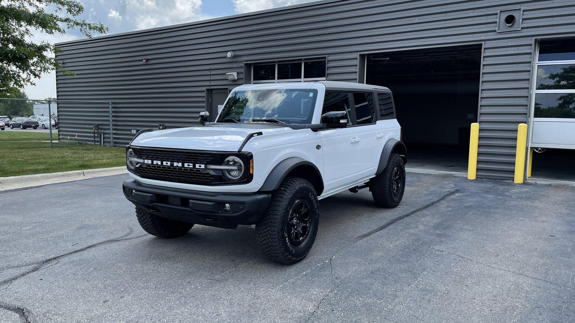Ford Bronco OXFORD WHITE Bronco Club Photo Jul 01, 12 53 53 PM