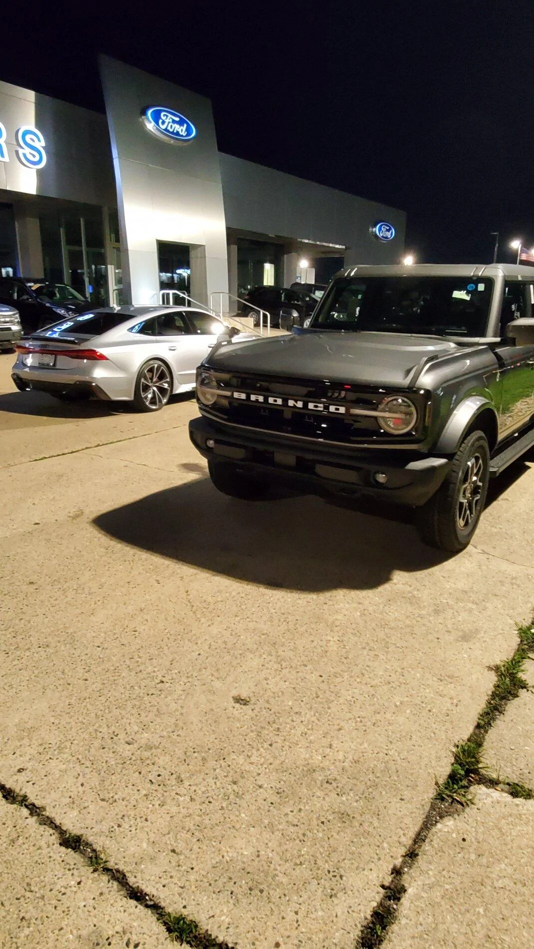 Ford Bronco Outerbanks Carbonized Grey 20210702_001641