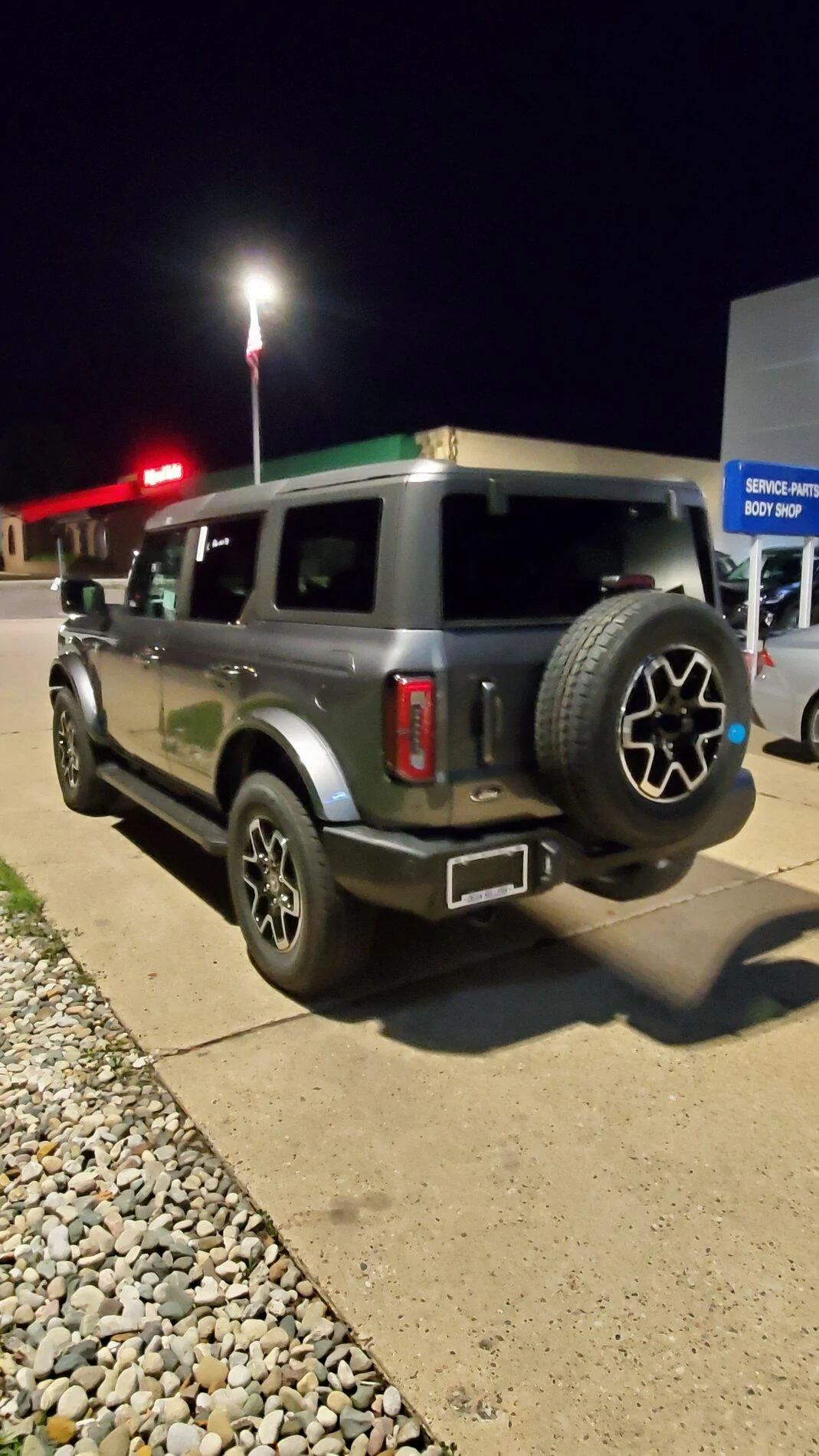 Ford Bronco Outerbanks Carbonized Grey 20210702_001706