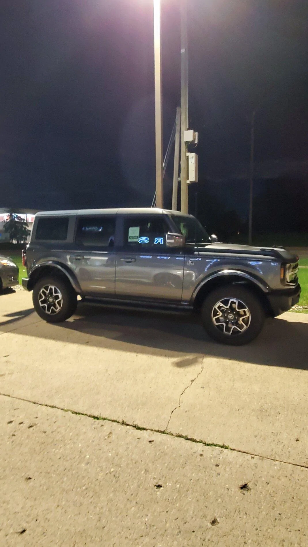 Ford Bronco Outerbanks Carbonized Grey 20210702_001741