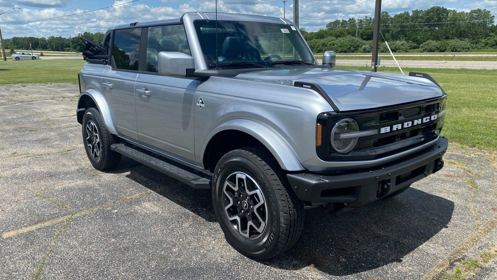 Iconic Silver Outer Banks OBX 4-Door Soft Top 11.jpg