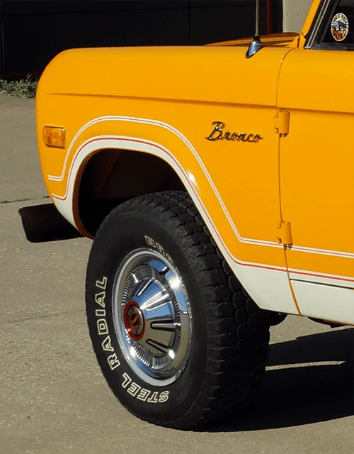 Ford Bronco Is anyone debadging or rebadging their Bronco? Bronco badge and reflector