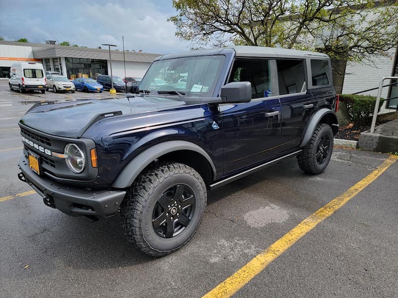 Ford Bronco ANTIMATTER BLUE Bronco Club 4-Door Black Diamond Bronco MIC Hard To