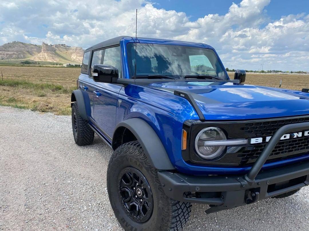 Ford Bronco LIGHTNING BLUE Bronco Club Lightning Blue First Edition Bronco 4-Door MIC Hard Top 2