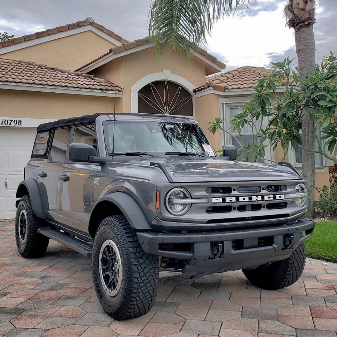 Ford Bronco CARBONIZED GRAY Bronco Club 2021 Bronco Big Bend Sasquatch Carbonized Gray Soft To