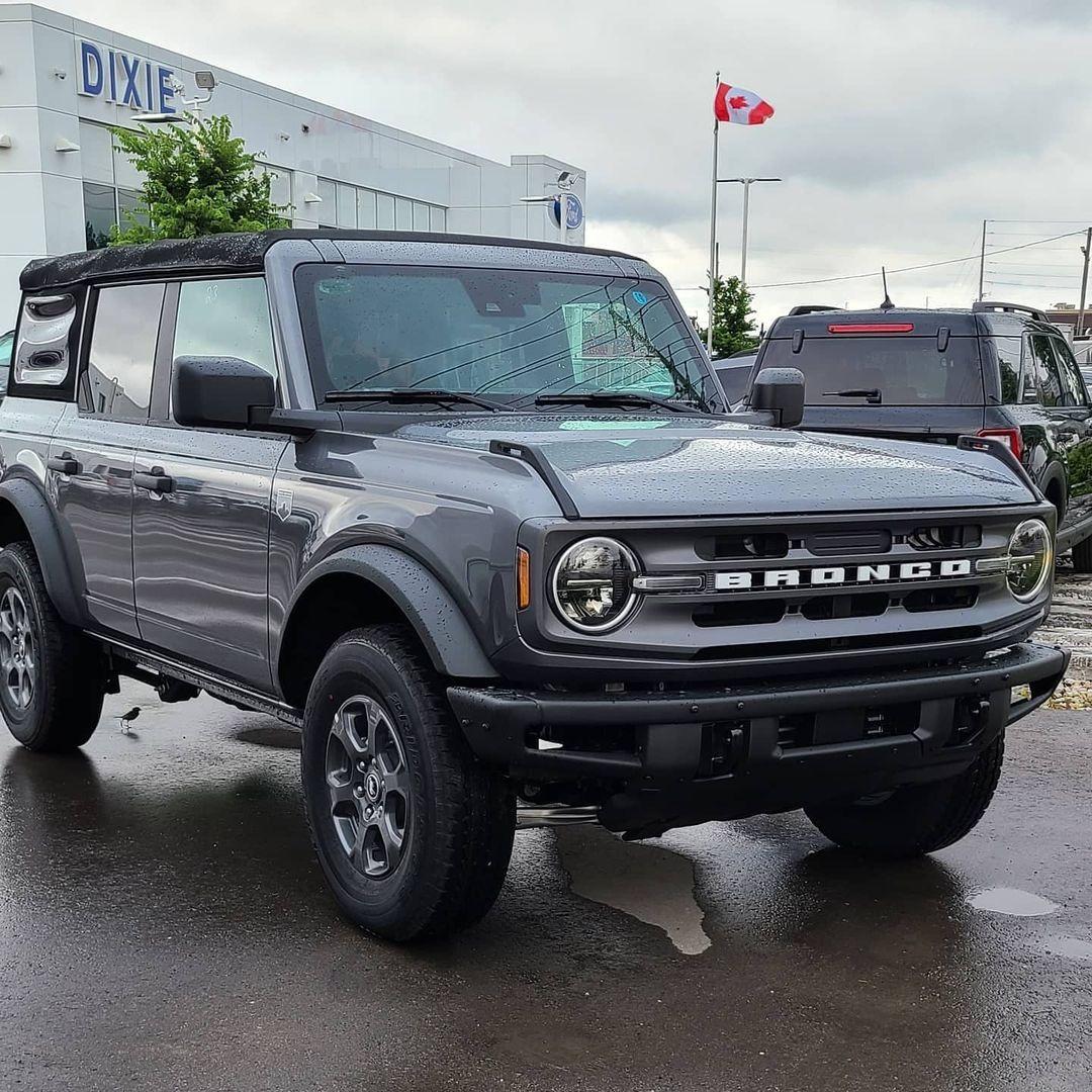 Ford Bronco CARBONIZED GRAY Bronco Club Carbonized Gray Big Bend 4 Door Bronco Soft Top 1