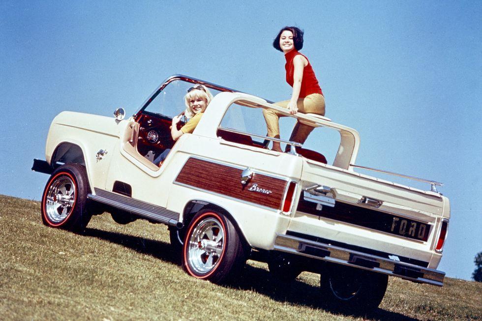 Ford Bronco Good article: The Ford Bronco's Impact on America Can't Be Overstated con-21-051-web-bronco-week-cultural-impact-inline-1-1625003138