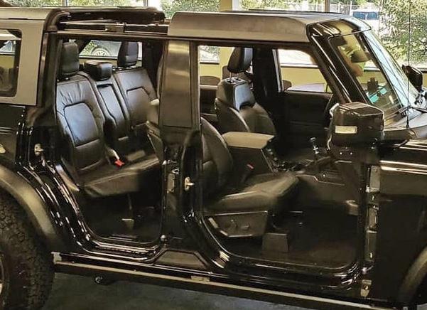 Ford Bronco Missing paint in the door jam 1594750989668