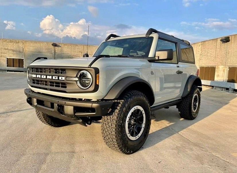 Ford Bronco CACTUS GRAY Bronco Club Cactus Gray Sasquatch Black Diamond Bronco 2-Door MIC Hard Top 6