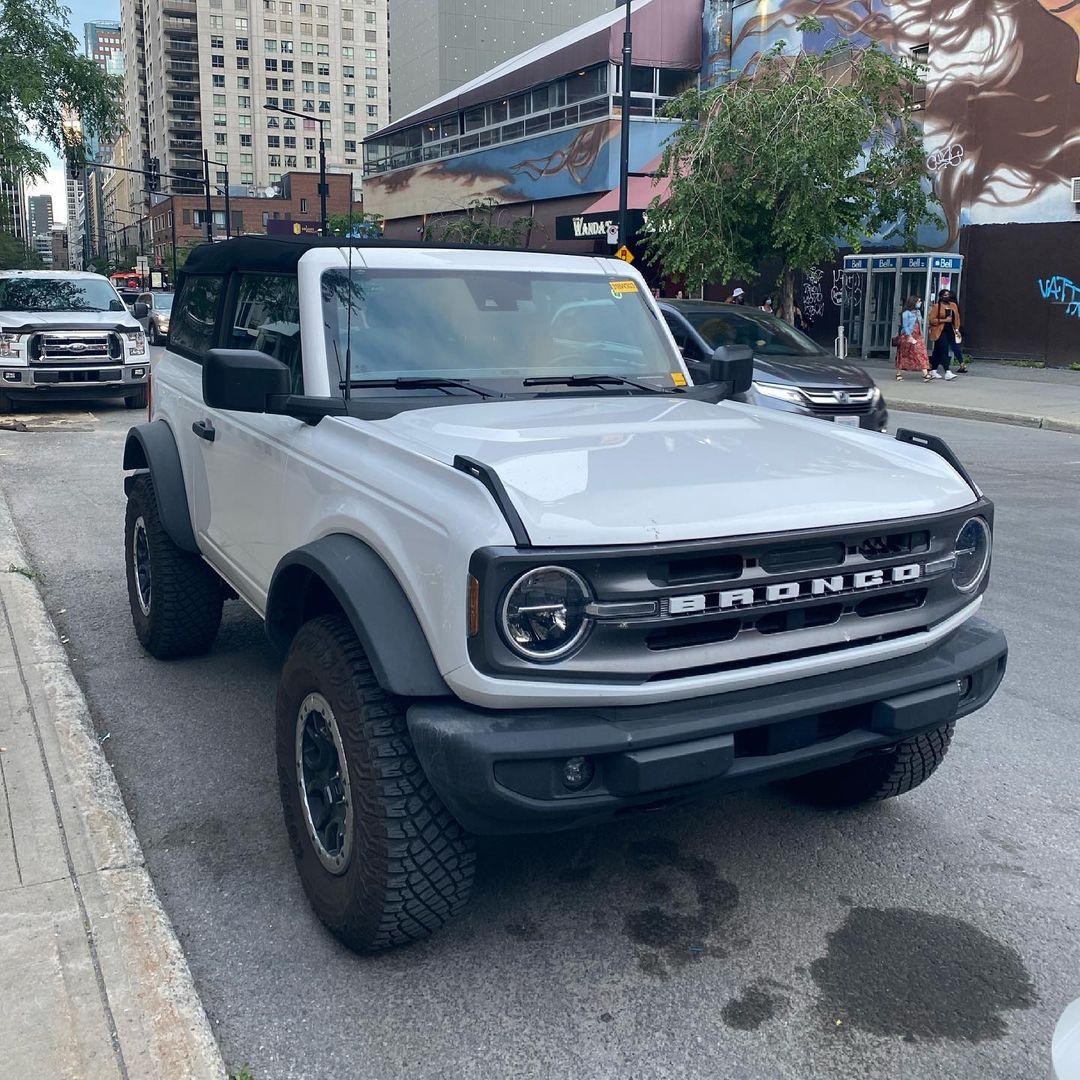 Debadged Big Bend Sasquatch Bronco 2-Door Soft-Top 1.jpg