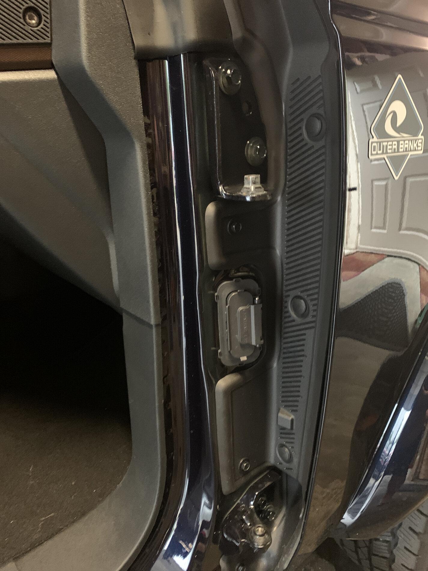 Ford Bronco Almost been 3 weeks and about 600 miles in 2021 Bronco Outer Banks image