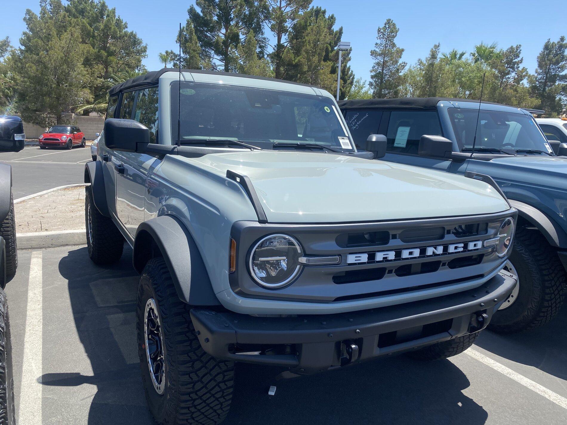 Ford Bronco Vegas! 32353711-2465-412A-817F-6F389D0DB810