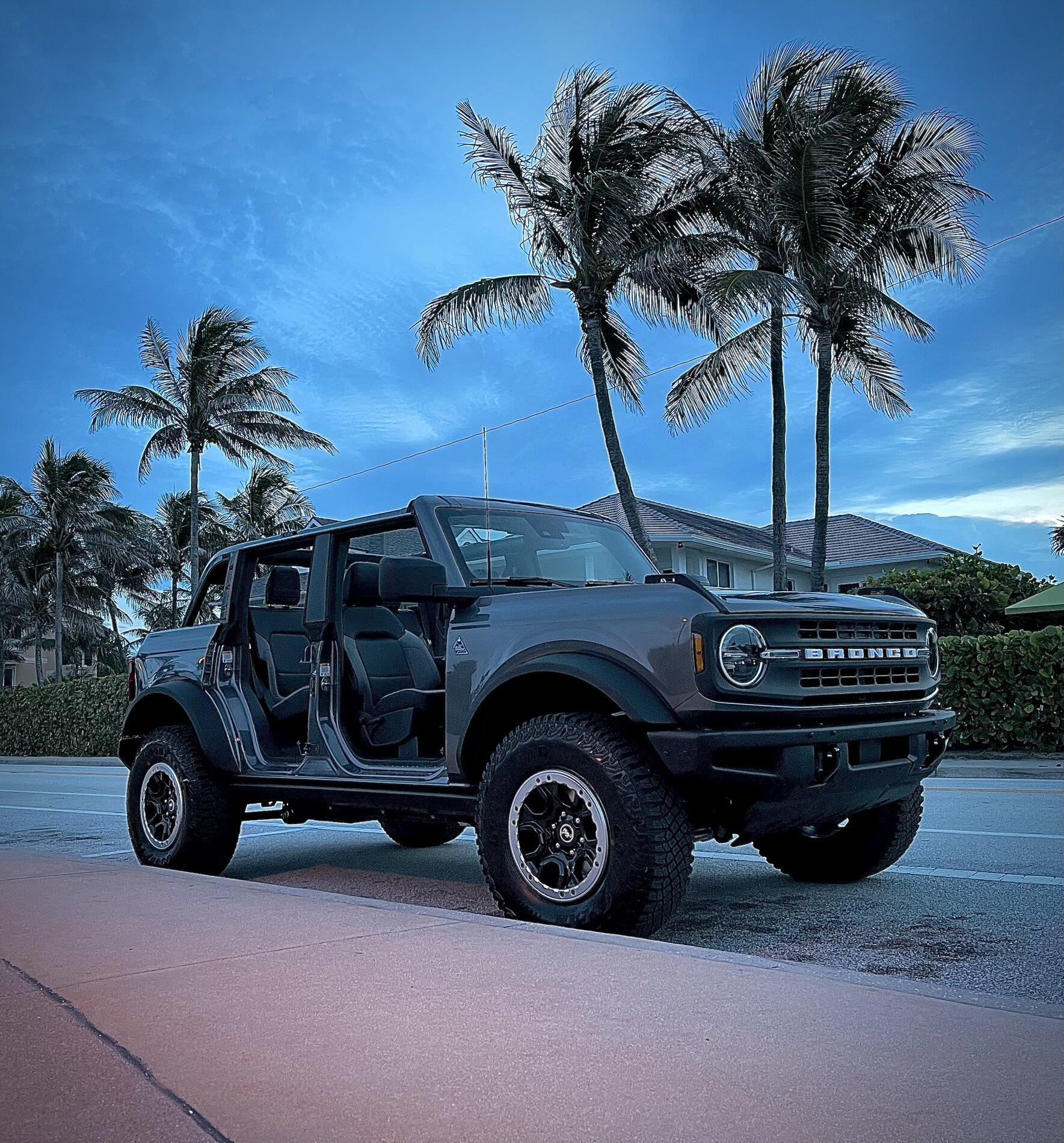 Ford Bronco Black Diamond Sasquatch delivered in S. Florida - Order/Delivery Timeline & First Impressions A2D28752-A250-42C0-BBBE-D2E9C2D1EEBA