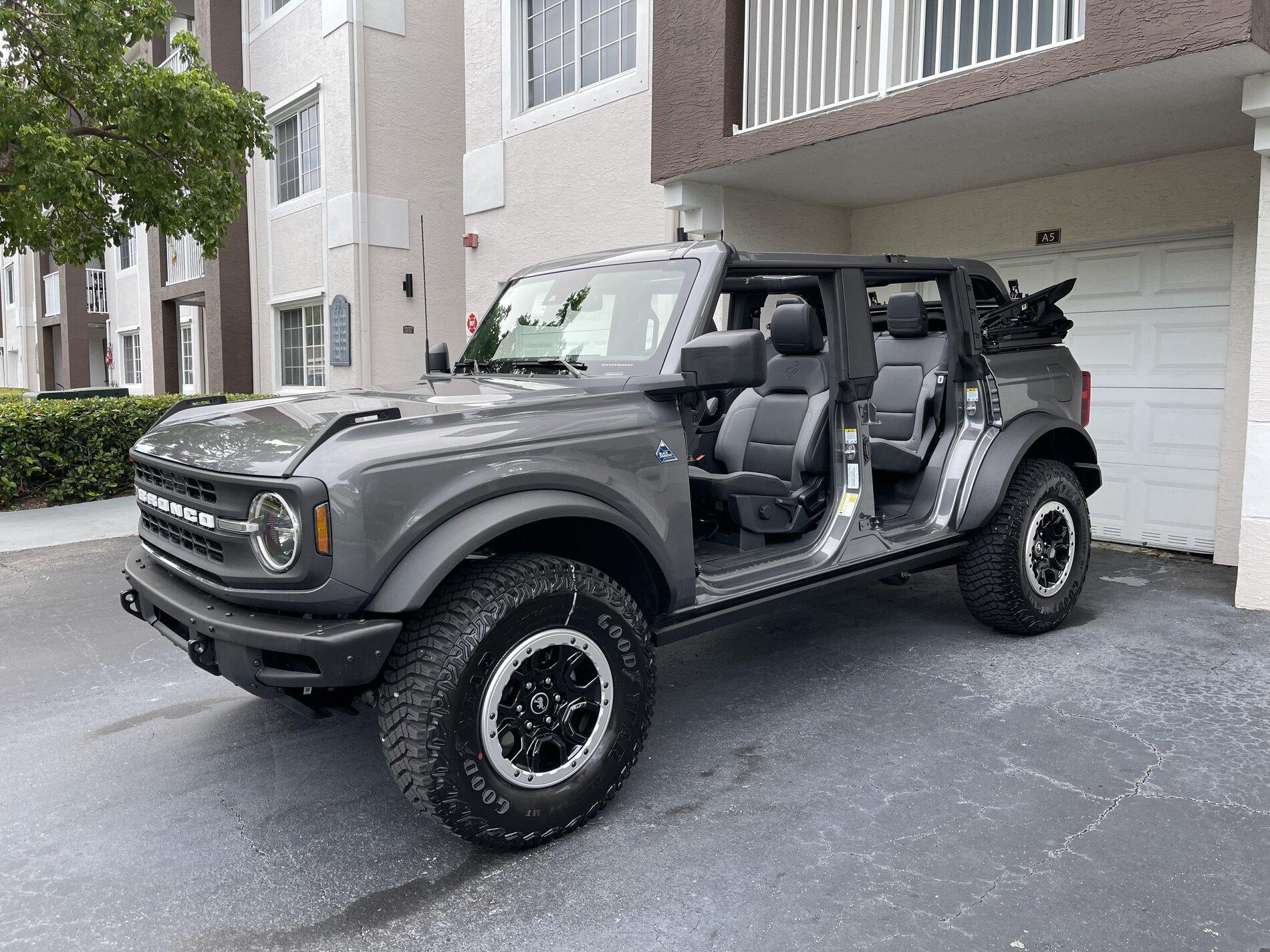 Ford Bronco Black Diamond Sasquatch delivered in S. Florida - Order/Delivery Timeline & First Impressions D713EF84-36D1-46DA-862E-D0E3391D3912