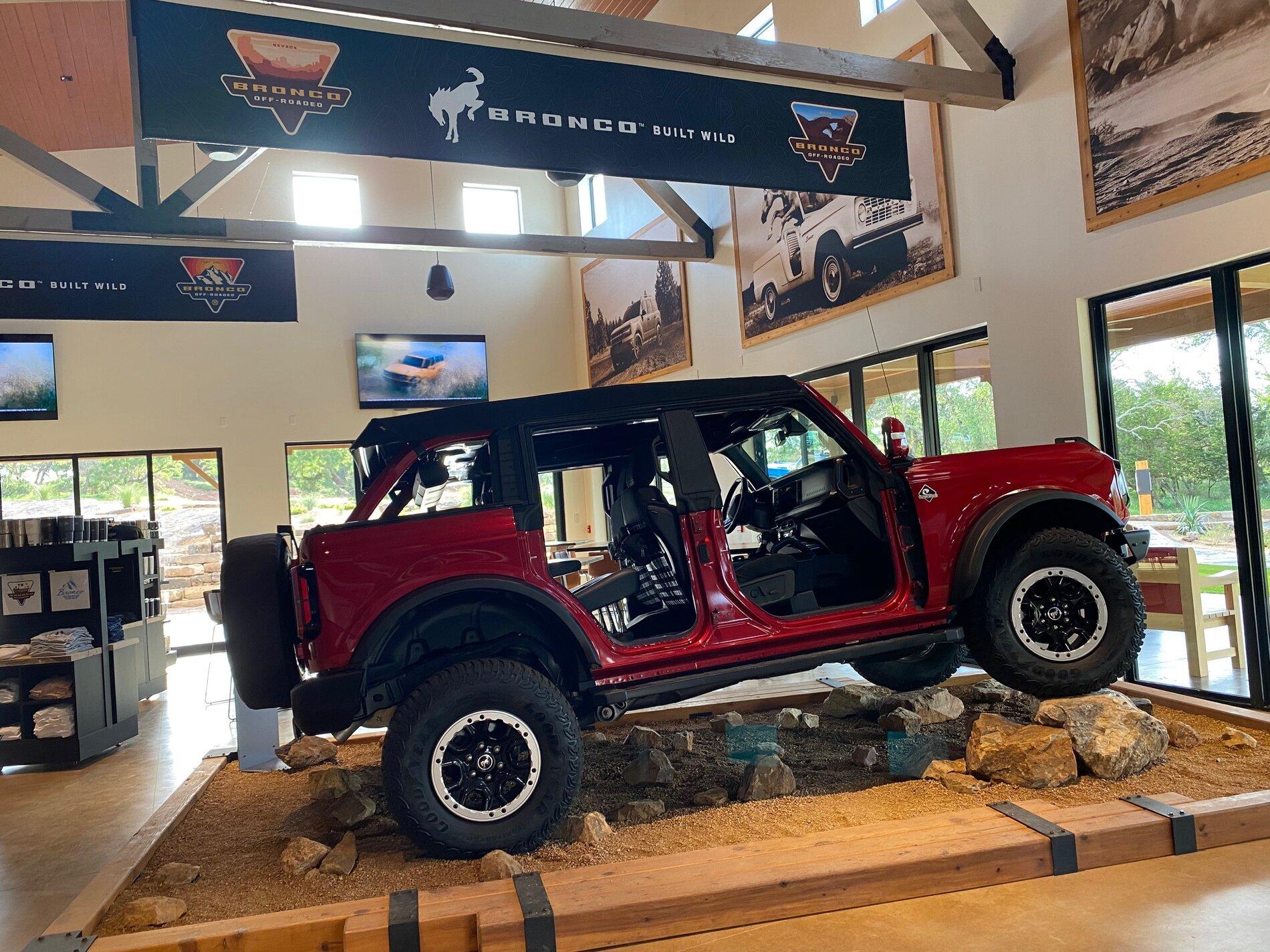 Ford Bronco 7/10 Bronco Offroadeo - Pics & Thoughts IMG_8541