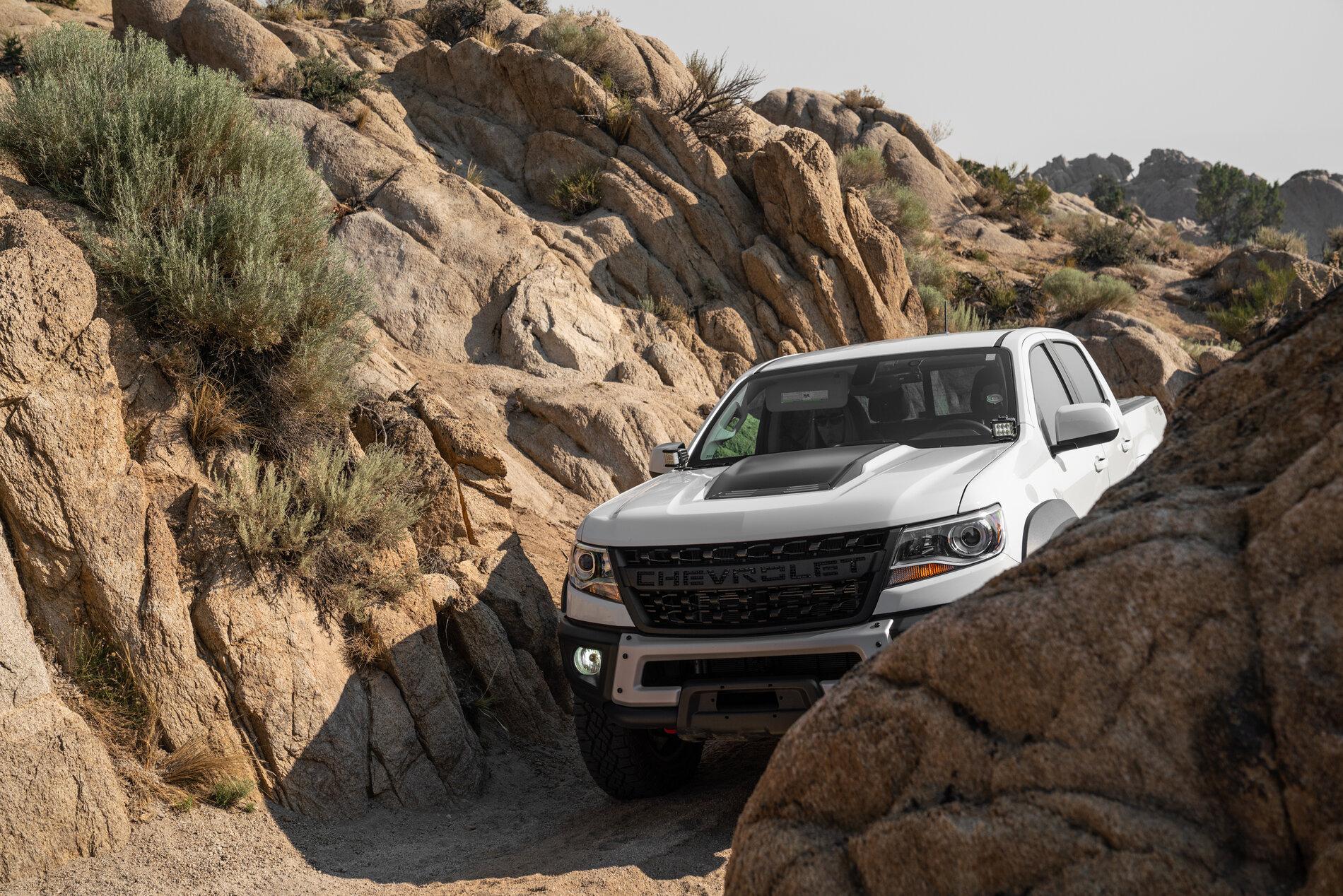 Ford Bronco Moon Rocks, Nevada MJB00256