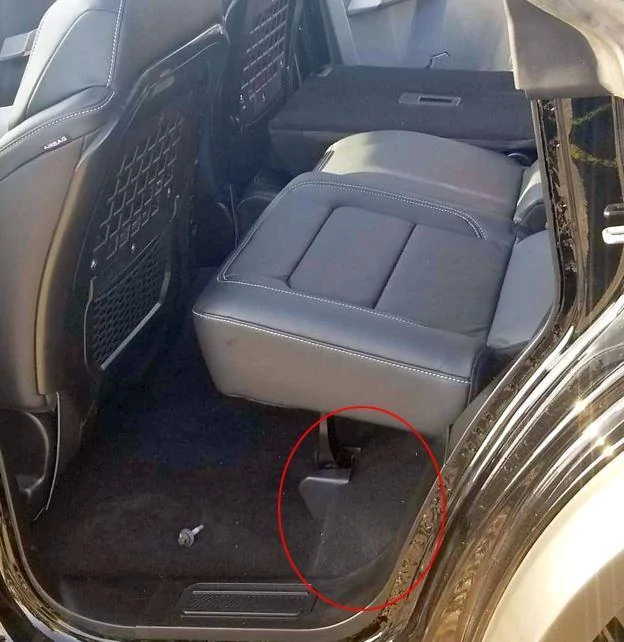 Ford Bronco Sleeping space / platform in the new Bronco seats