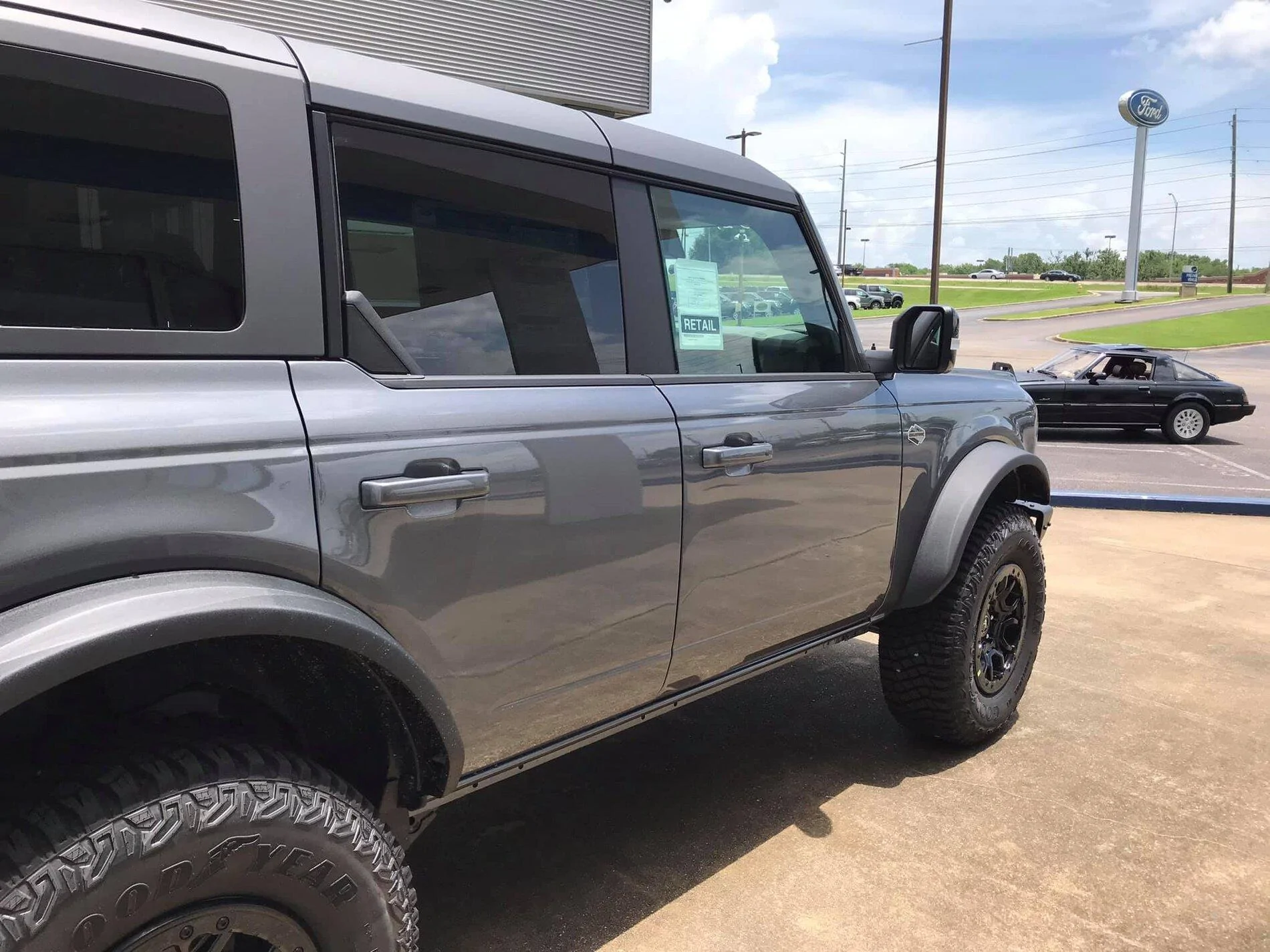 Ford Bronco CARBONIZED GRAY Bronco Club 2021 Bronco in Carbonized Gray Black Diamond Sasquatch 4-Door MIC Hard Top 2