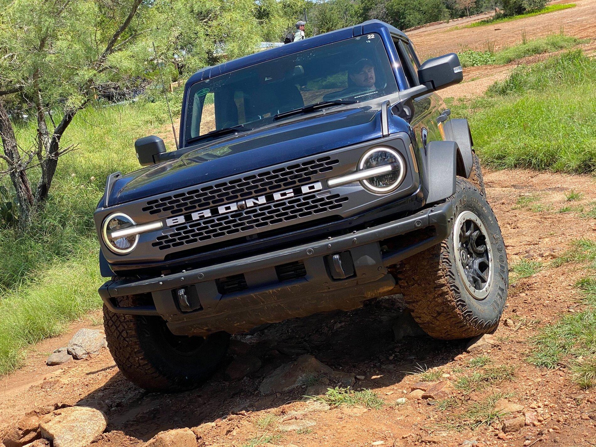 Ford Bronco ANTIMATTER BLUE Bronco Club IMG_8484