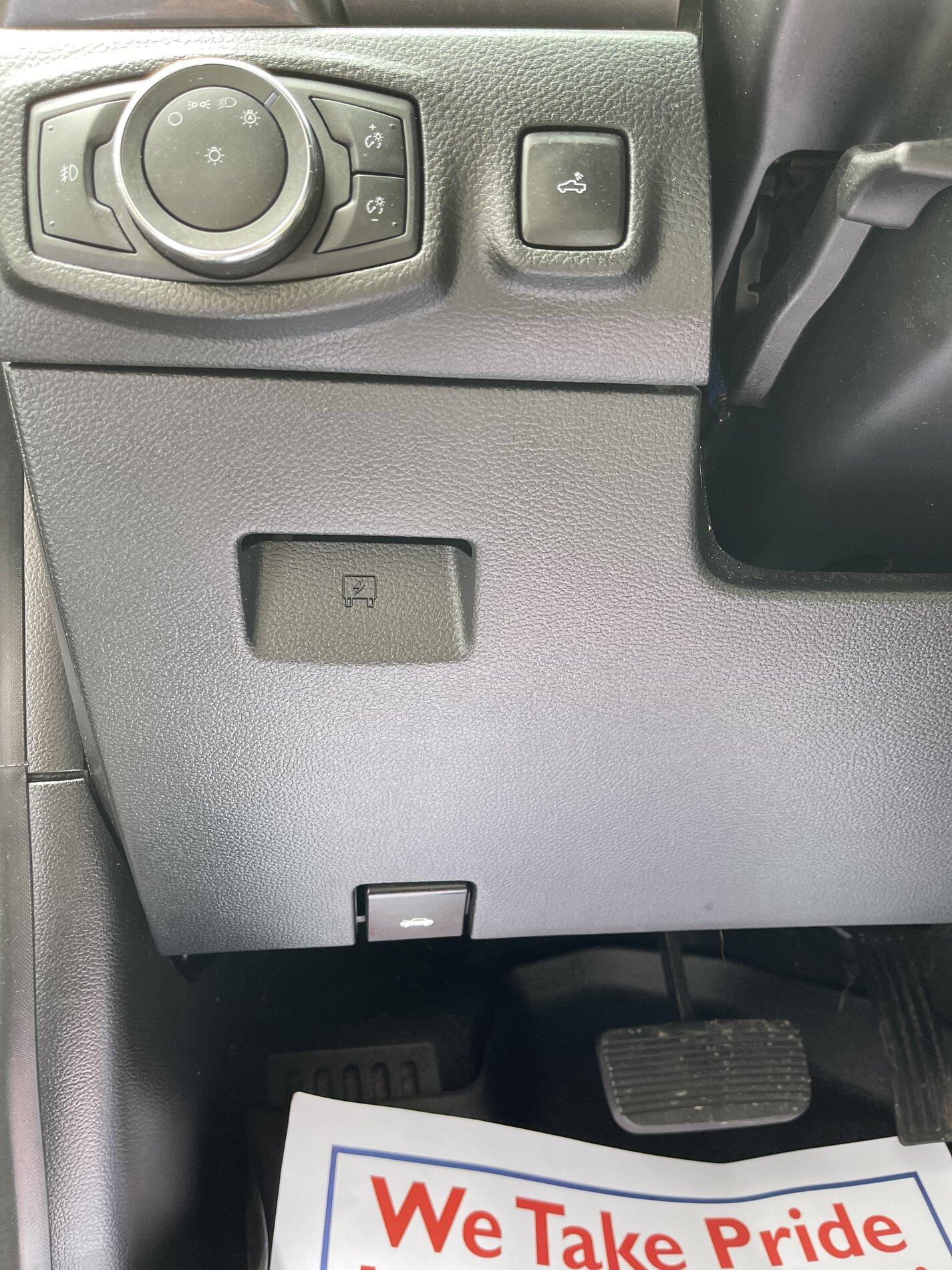 Ford Bronco Body Control Module Fuse Box Location? 99617697-DFB6-42C6-9A2E-42B3B6AA481A