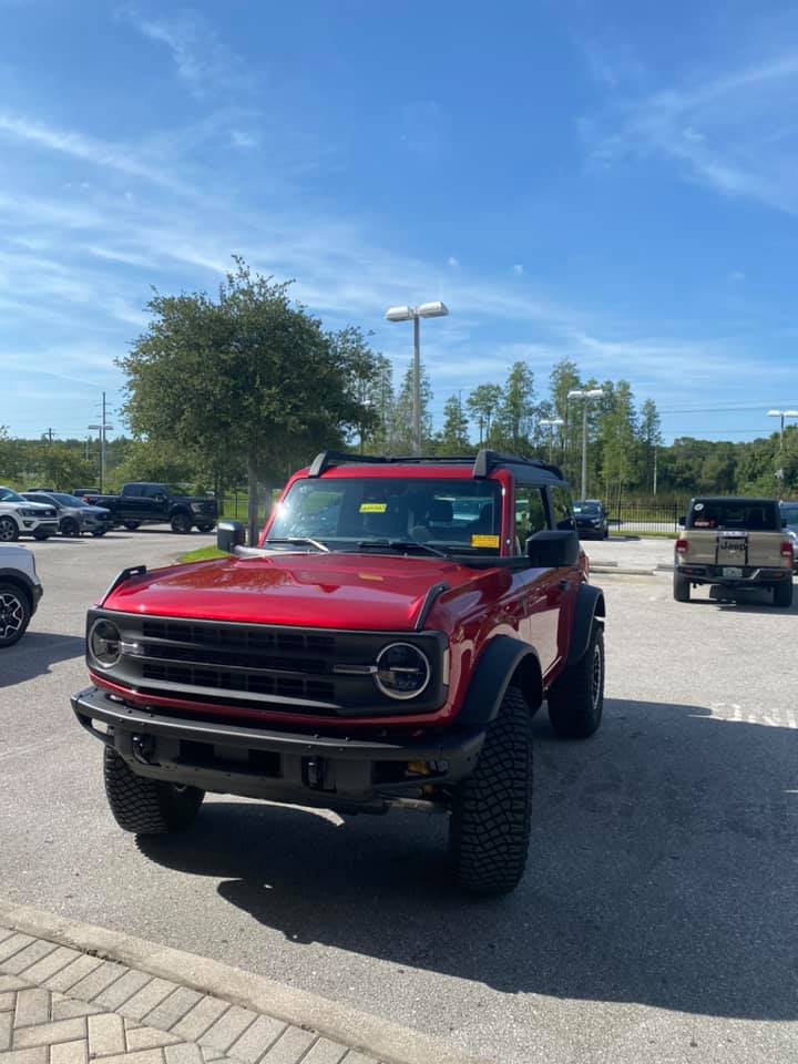 Ford Bronco RAPID RED Bronco Club Basesquatch Bronco Base Sasquatch Rapid Red 2-Door MIC Hard Top 2