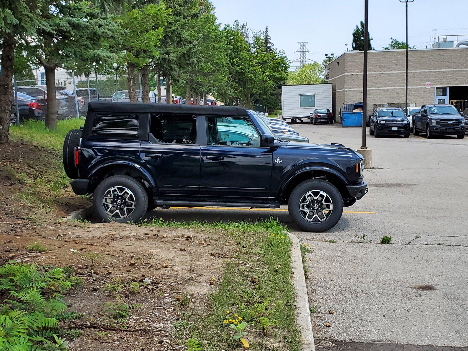 Ford Bronco ANTIMATTER BLUE Bronco Club 20210714_132702