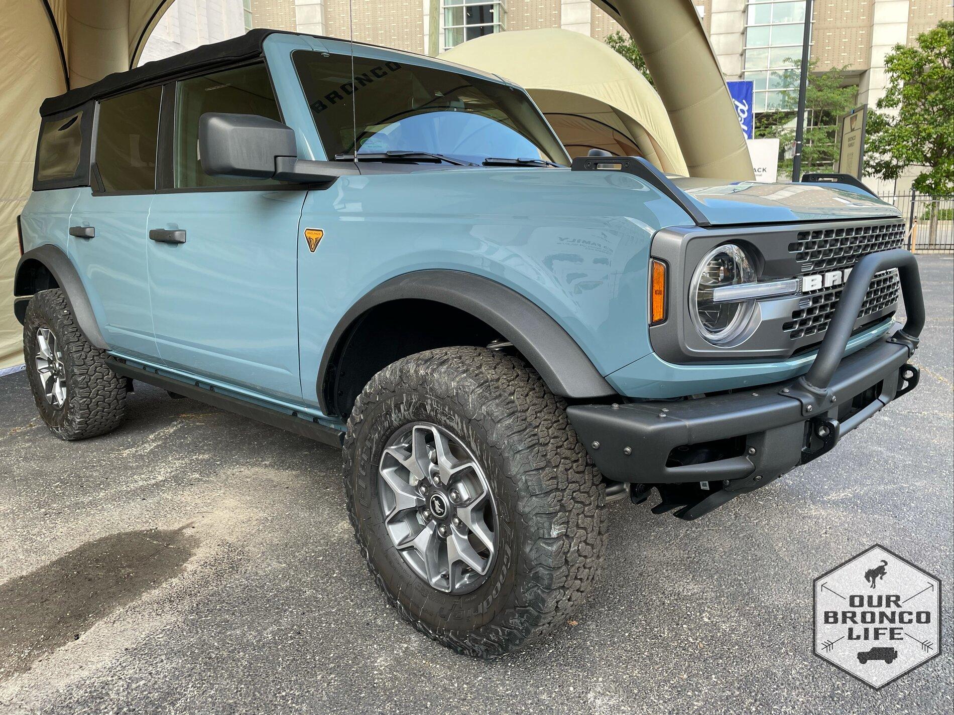 Ford Bronco Chicago Auto Show Broncos & Ride Experience 5474F86D-C106-4BD5-97C1-E137D00AF4D9