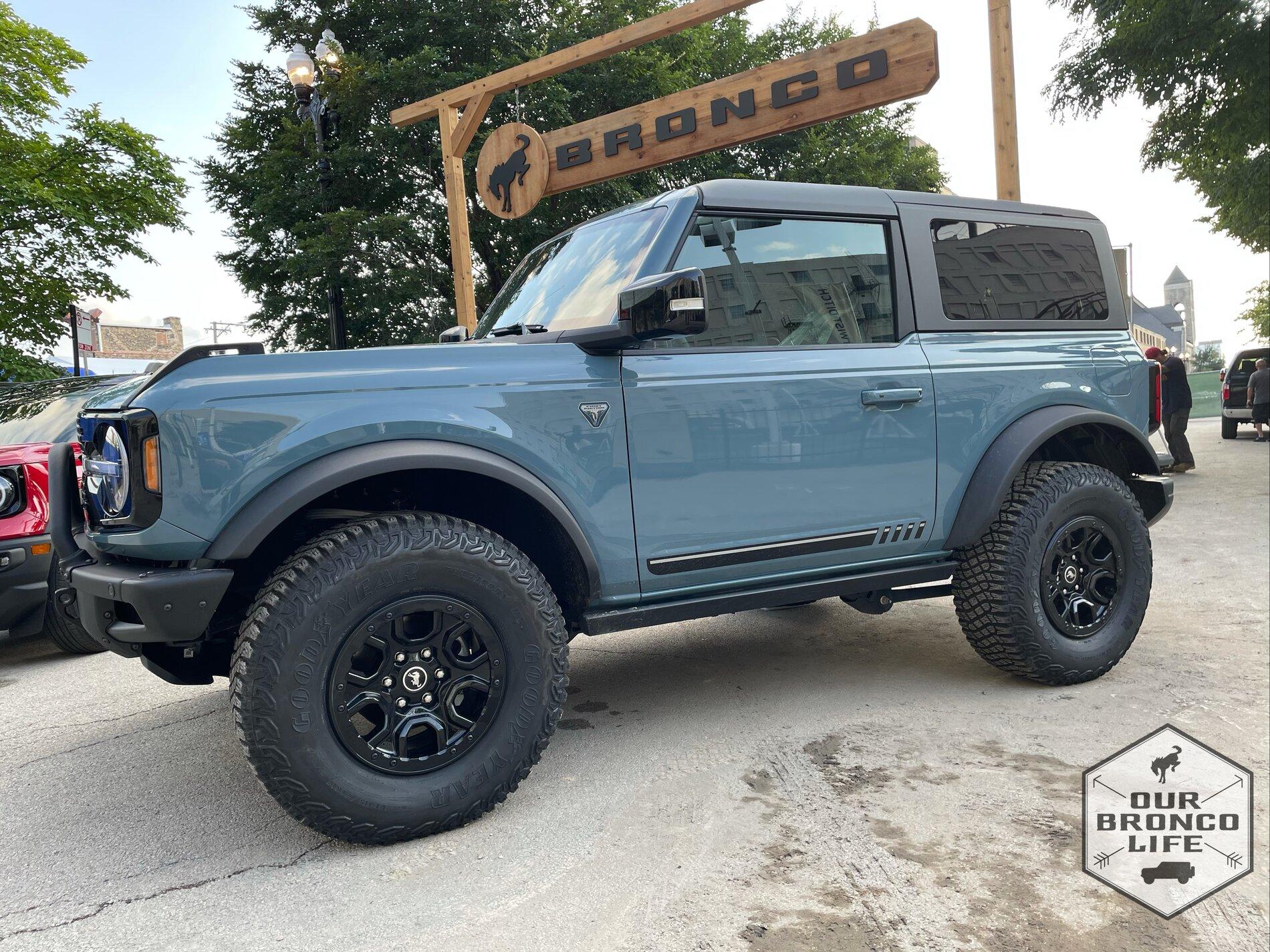 Ford Bronco Chicago Auto Show Broncos & Ride Experience 5C0E12D3-4271-4413-A863-530CEA1FCBD6