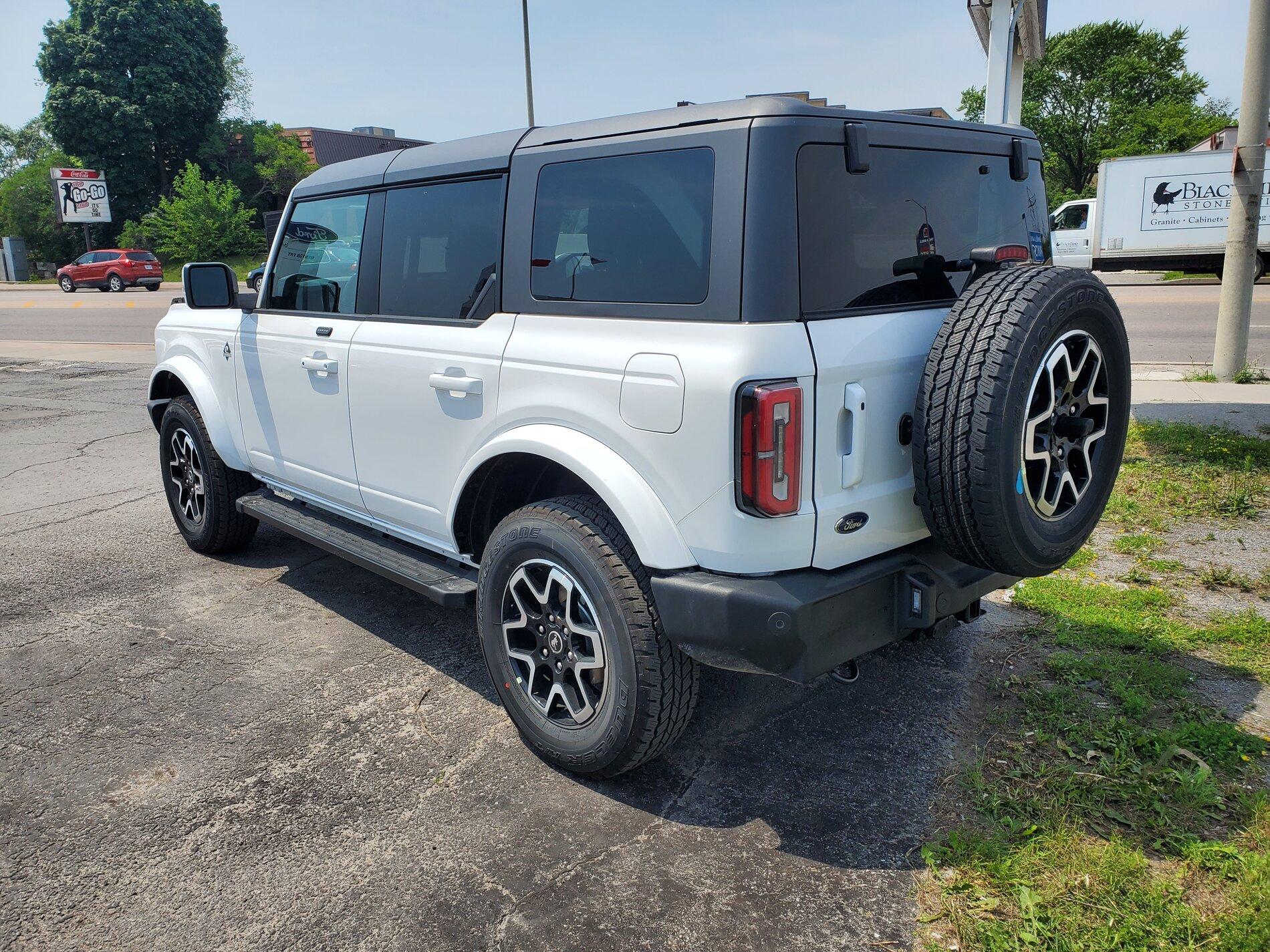 Ford Bronco OXFORD WHITE Bronco Club 20210715_121702