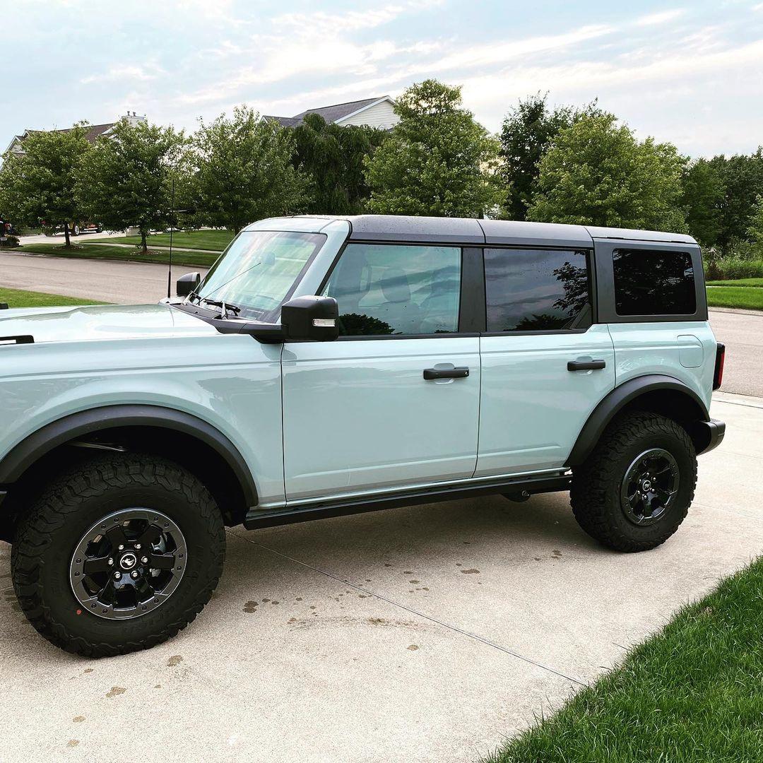2021 Bronco Cactus Gray Debadged.jpg