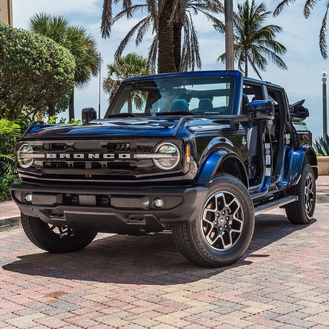 Ford Bronco ANTIMATTER BLUE Bronco Club Antimatter Blue Outer Banks OBX Ford Bronco 4-Door Doors Removed Off Top Removed 3